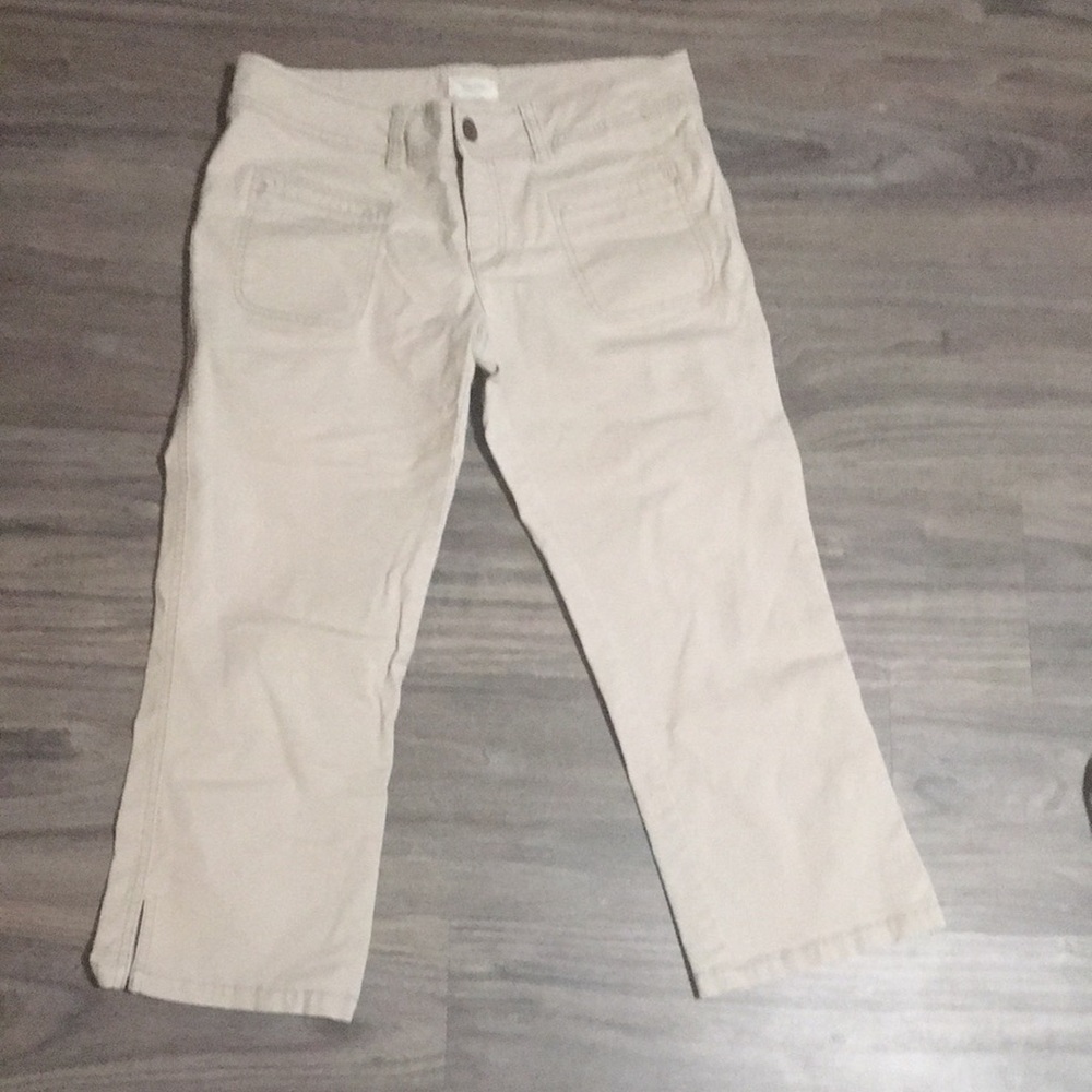 American Eagle Stretch capris Size 6